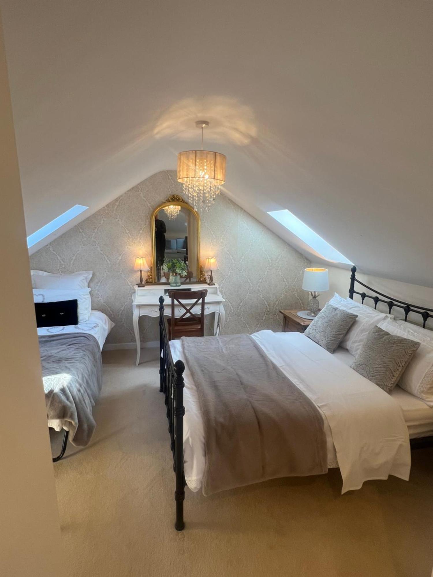 Highcroft House Villa Corsham Eksteriør bilde