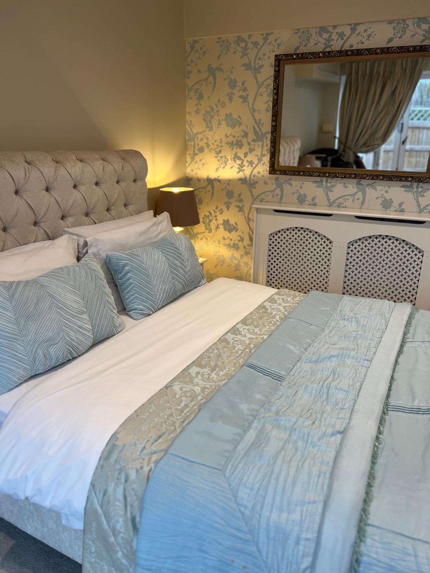 Highcroft House Villa Corsham Eksteriør bilde